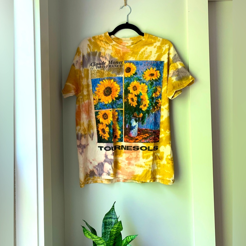 Washed Tie Dye Monet Tournesols T-Shirt size Small